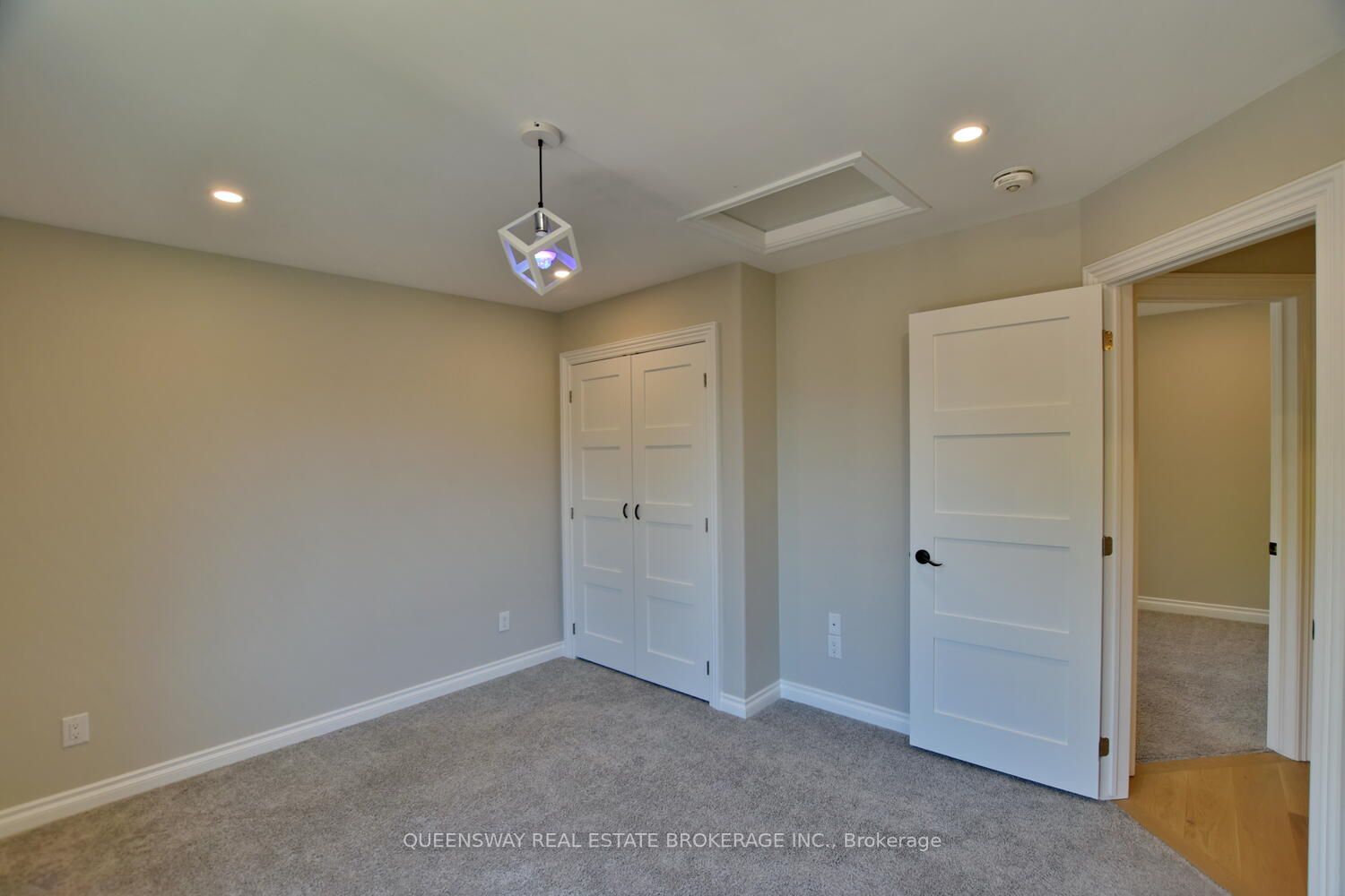 1852 River Road W