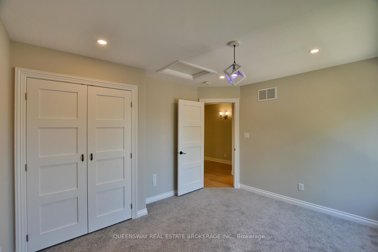1852 River Road W