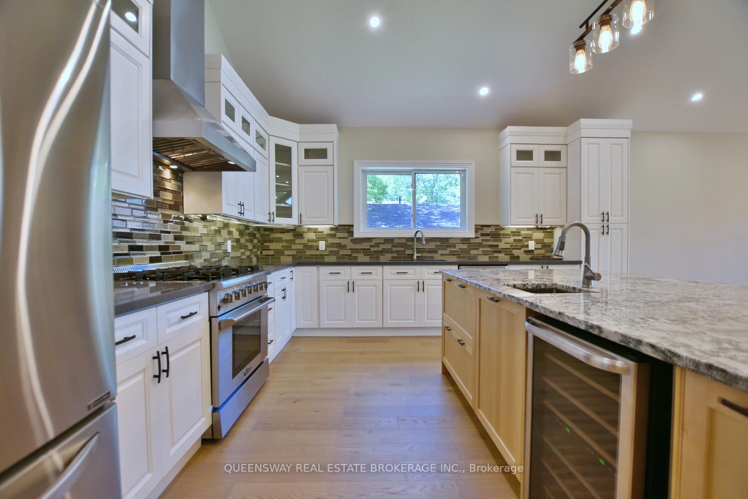 1852 River Road W