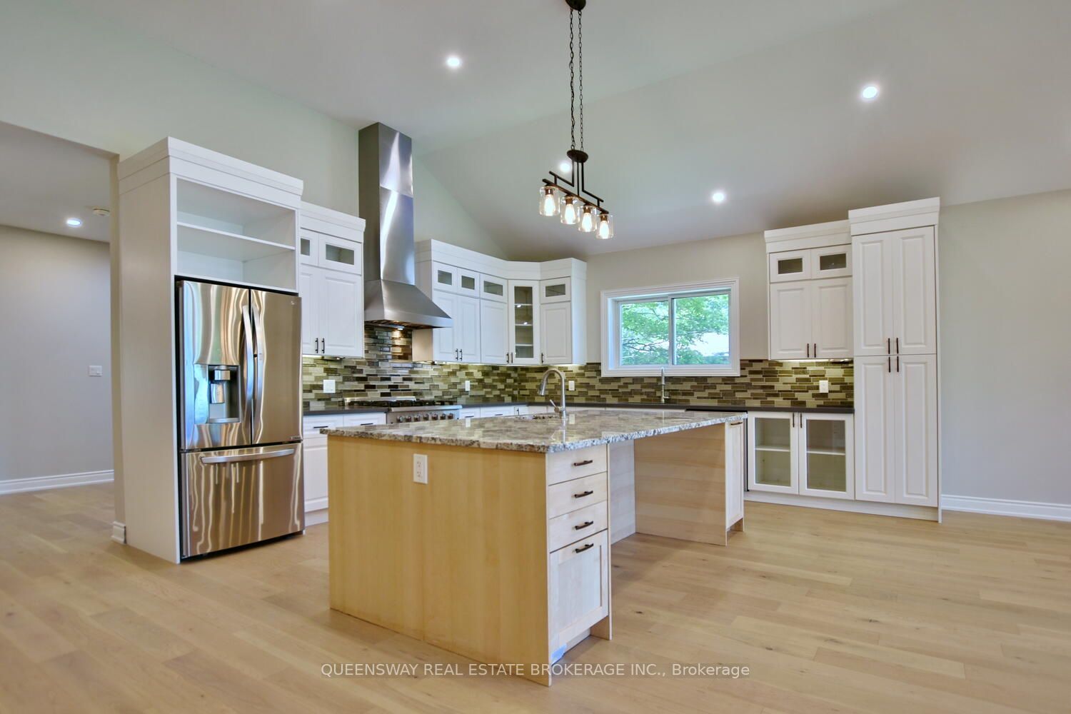 1852 River Road W