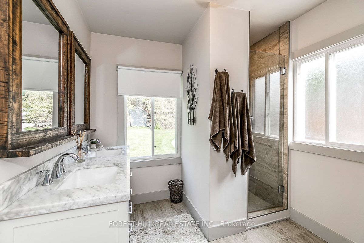 81 Parkside Dr