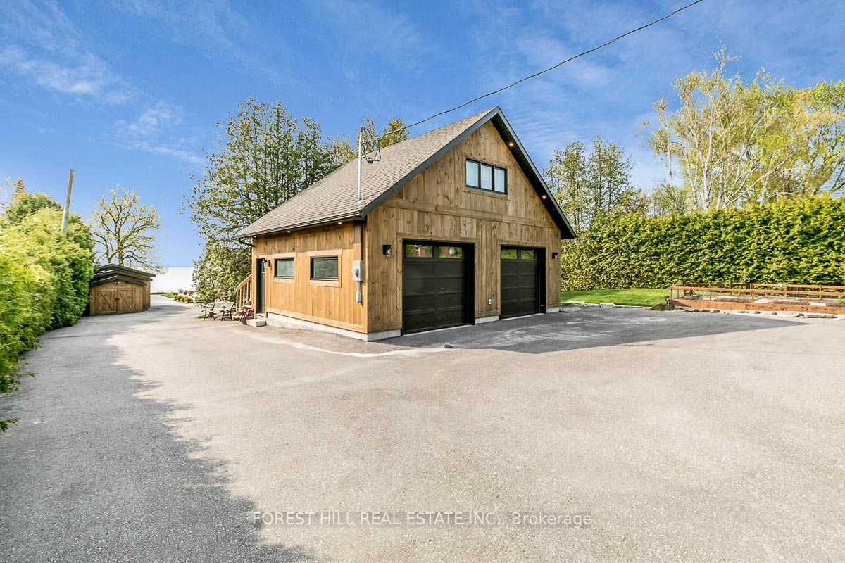 81 Parkside Dr