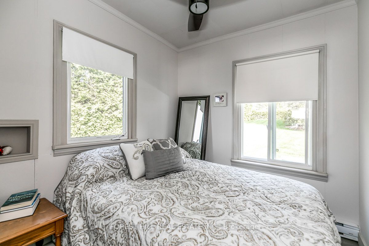 81 Parkside Dr