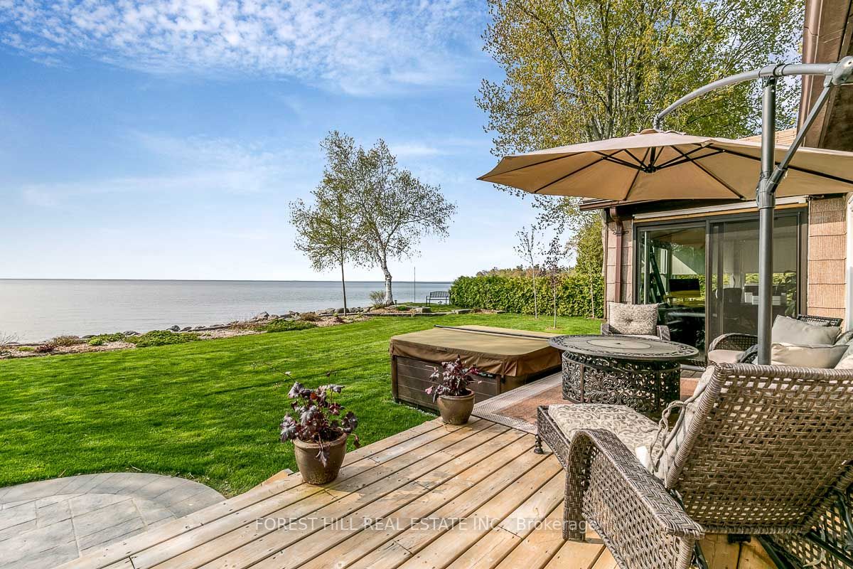 81 Parkside Dr
