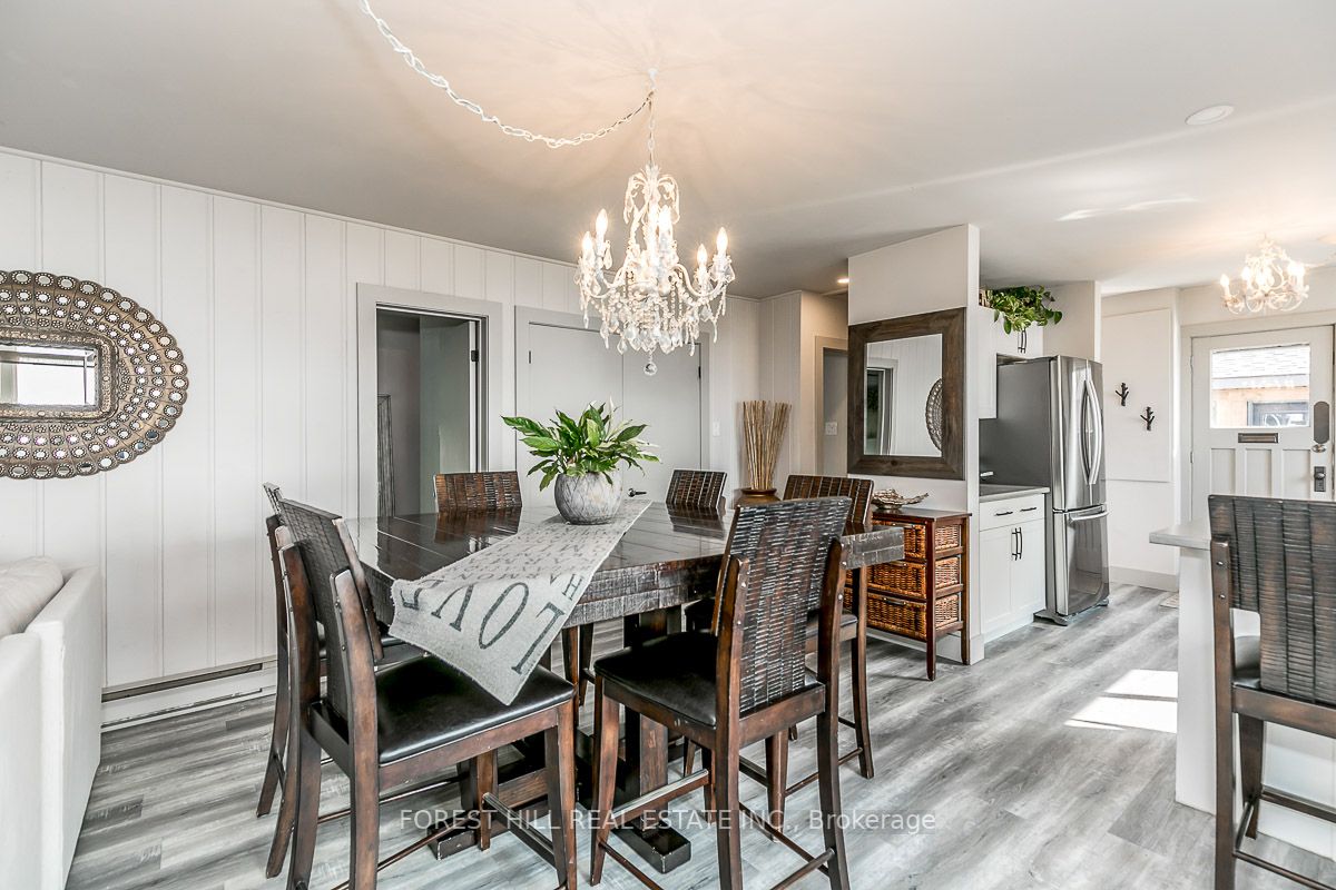 81 Parkside Dr