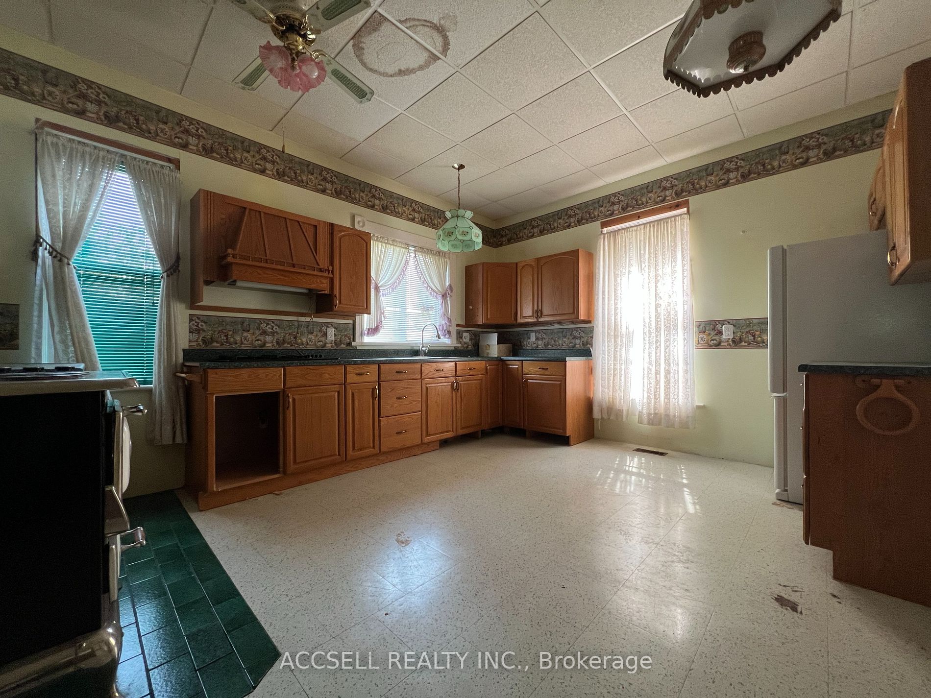 Listing S6009024 - Large Photo # 4