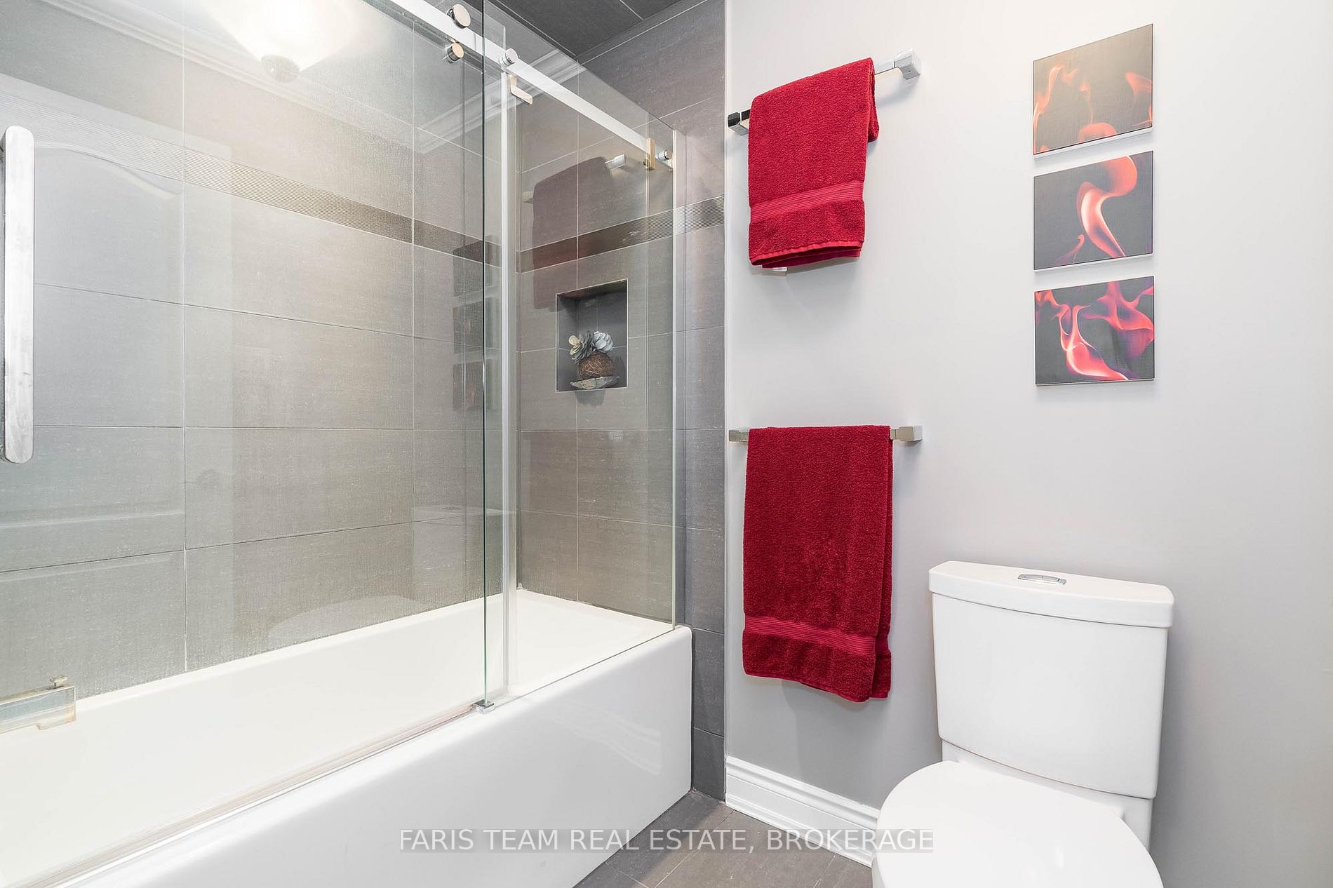 41 Heatherwood Dr
