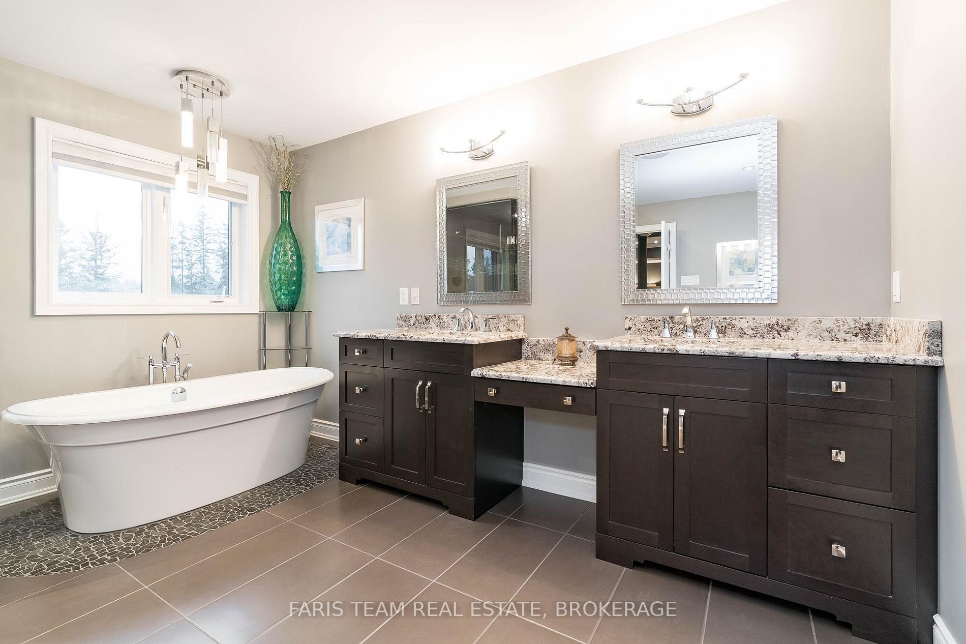 41 Heatherwood Dr