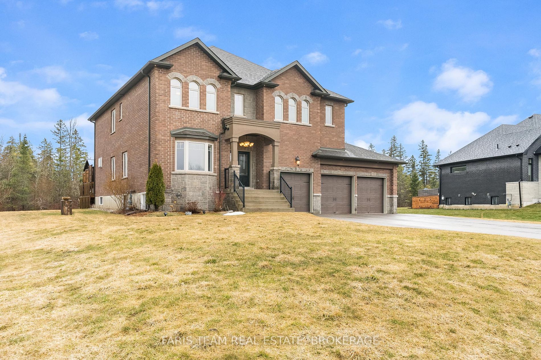 41 Heatherwood Dr