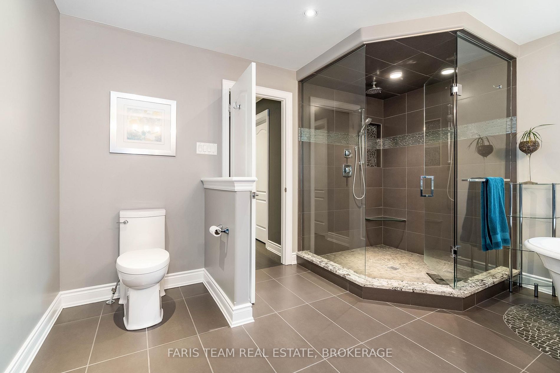 41 Heatherwood Dr
