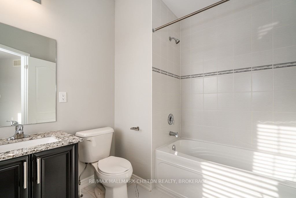 56 Redmond Cres