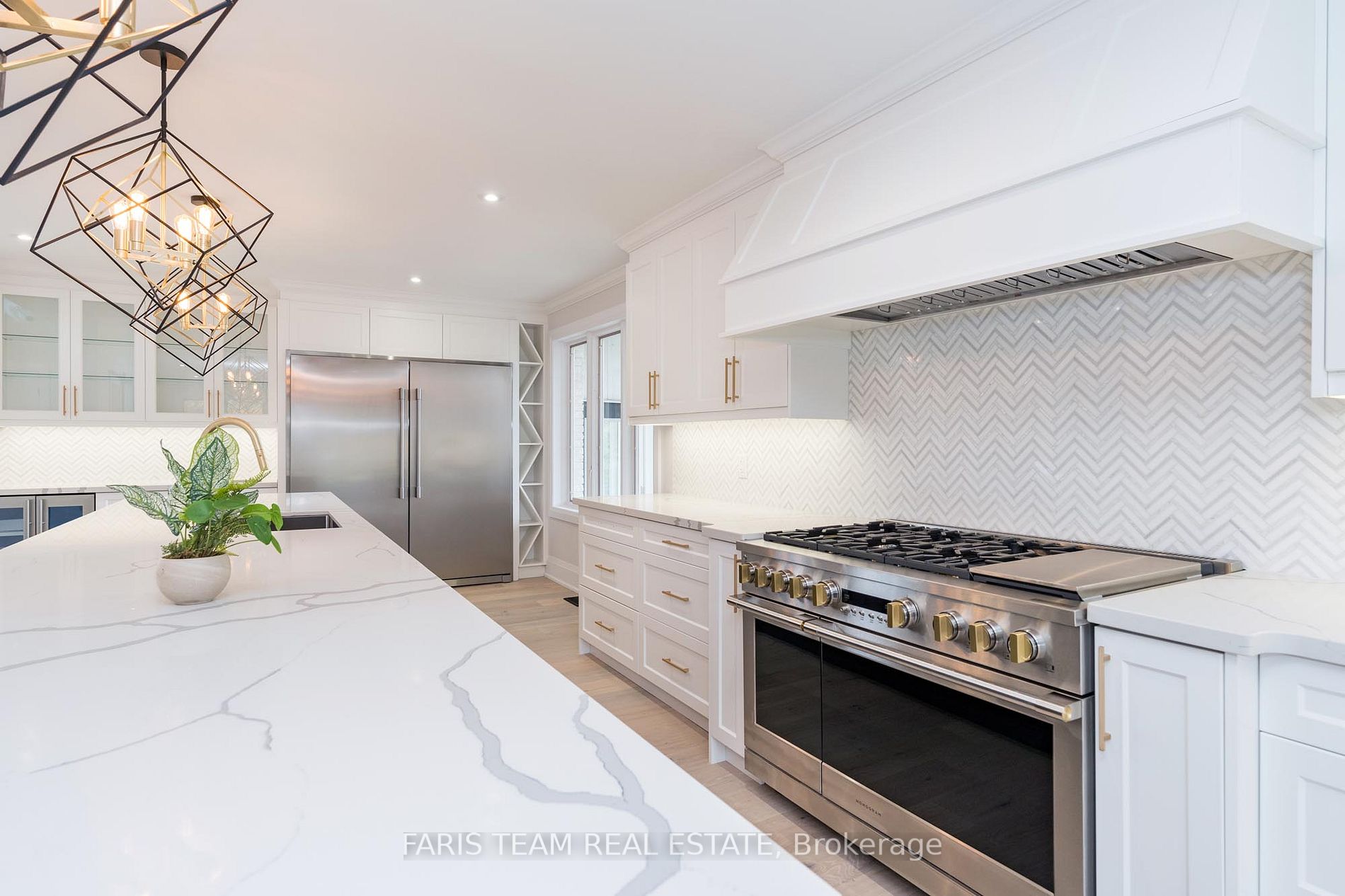 38 Cairns Blvd