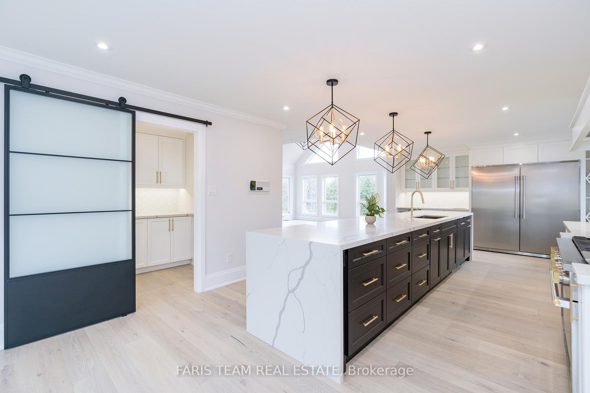 38 Cairns Blvd