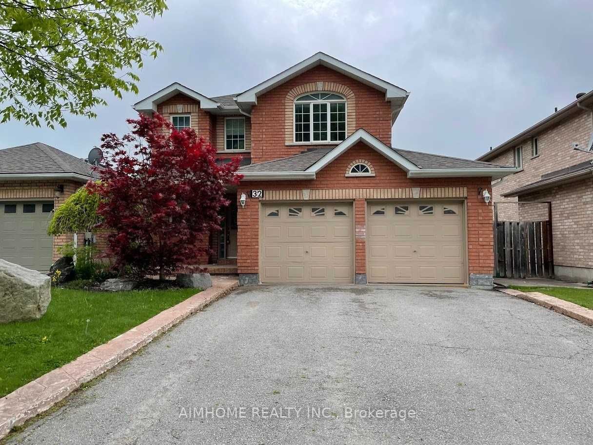 32 Bloom Cres