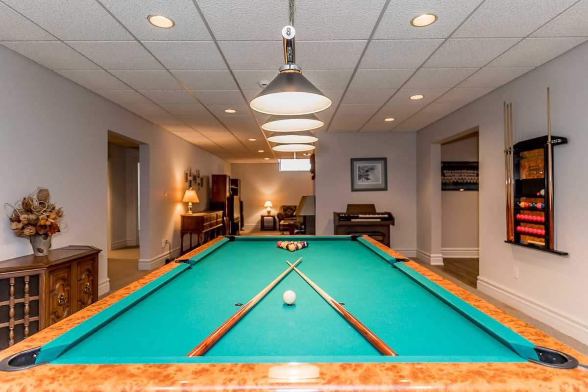 16 Lilac Lane