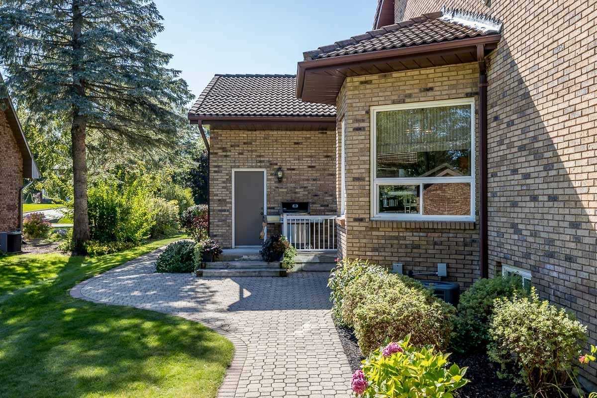 16 Lilac Lane