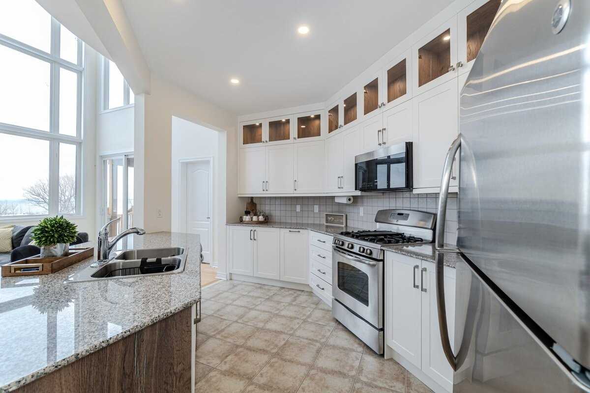 25 Waterview Road