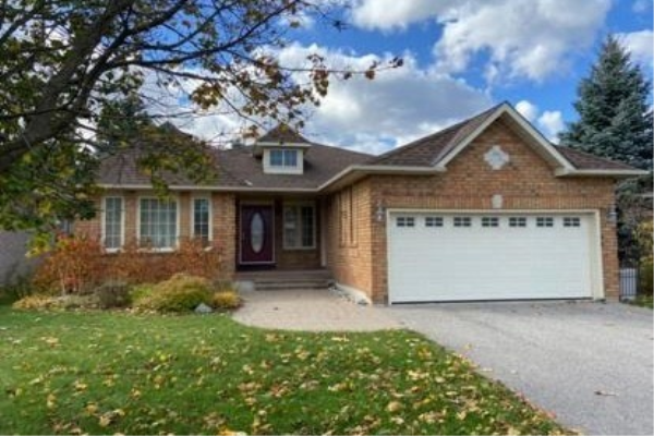 120 Ferndale Dr S, Barrie
