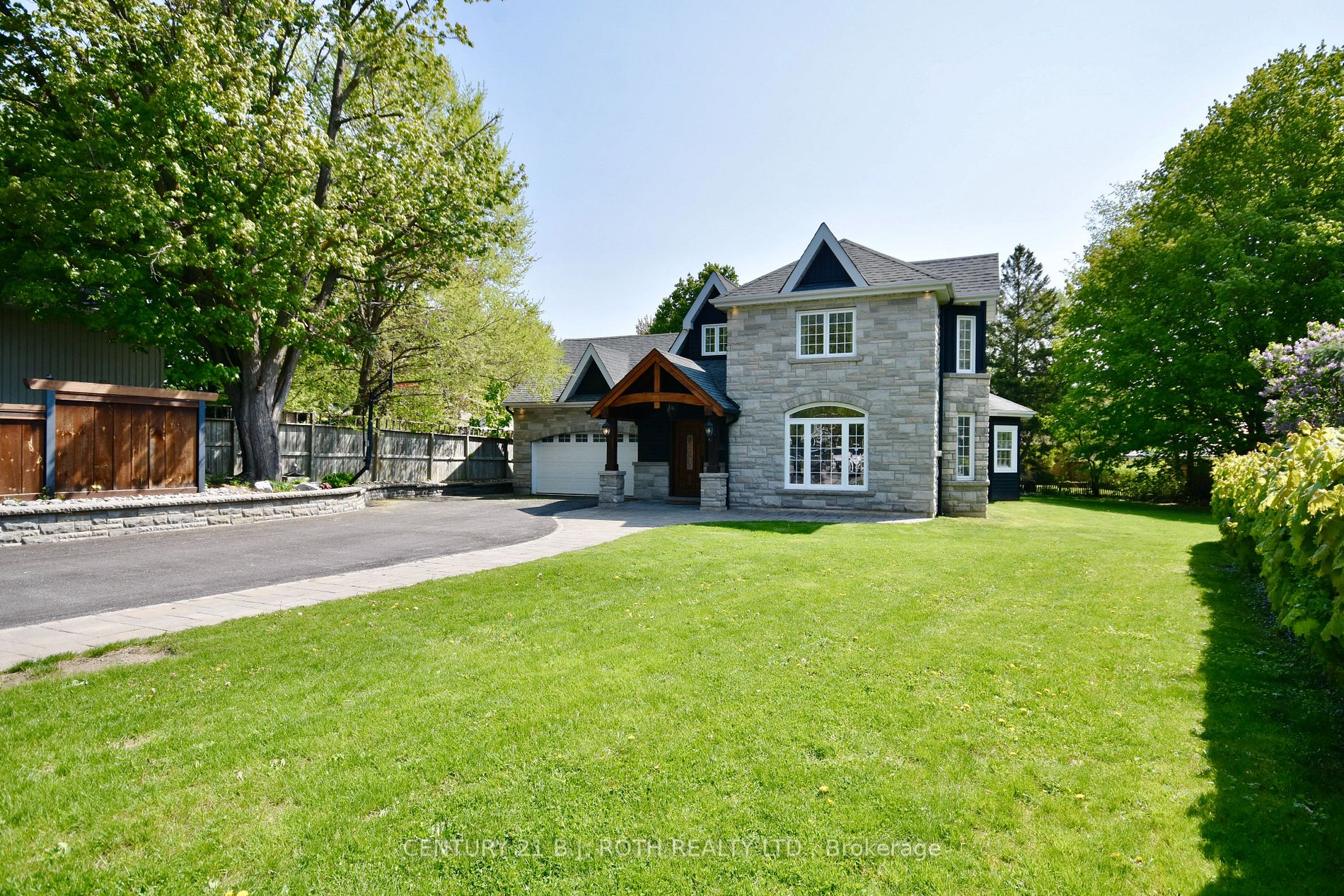 105 Duckworth Street