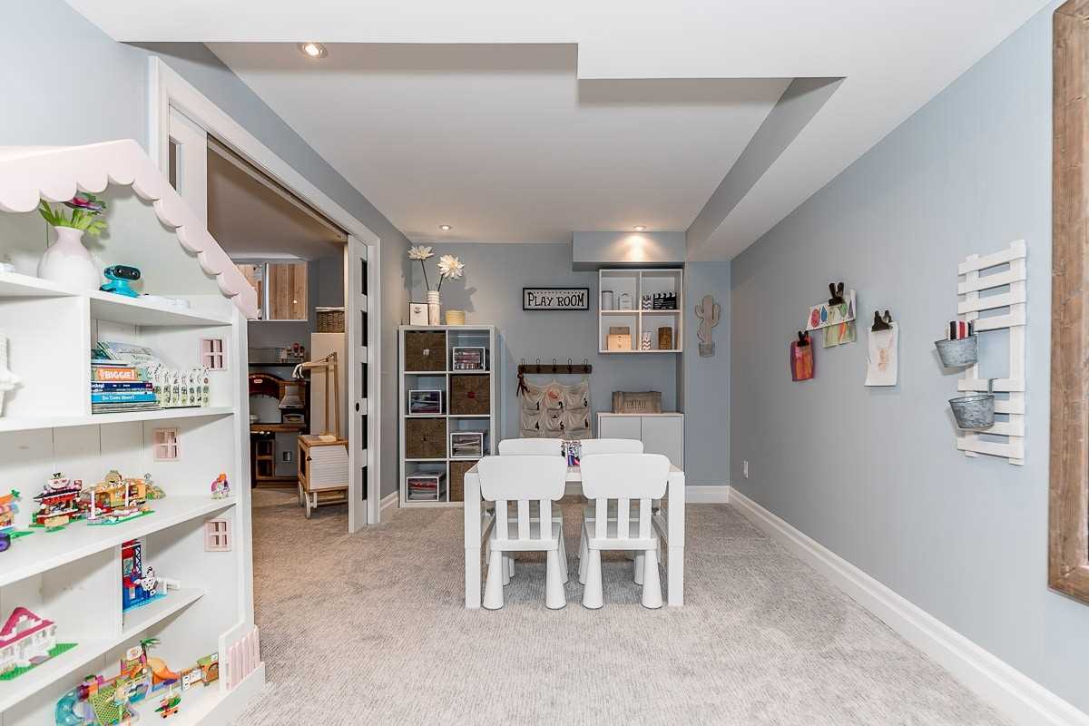 61 Oliver's Mill Rd