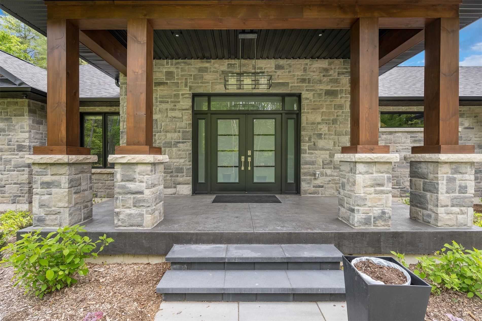 34 Marni Lane