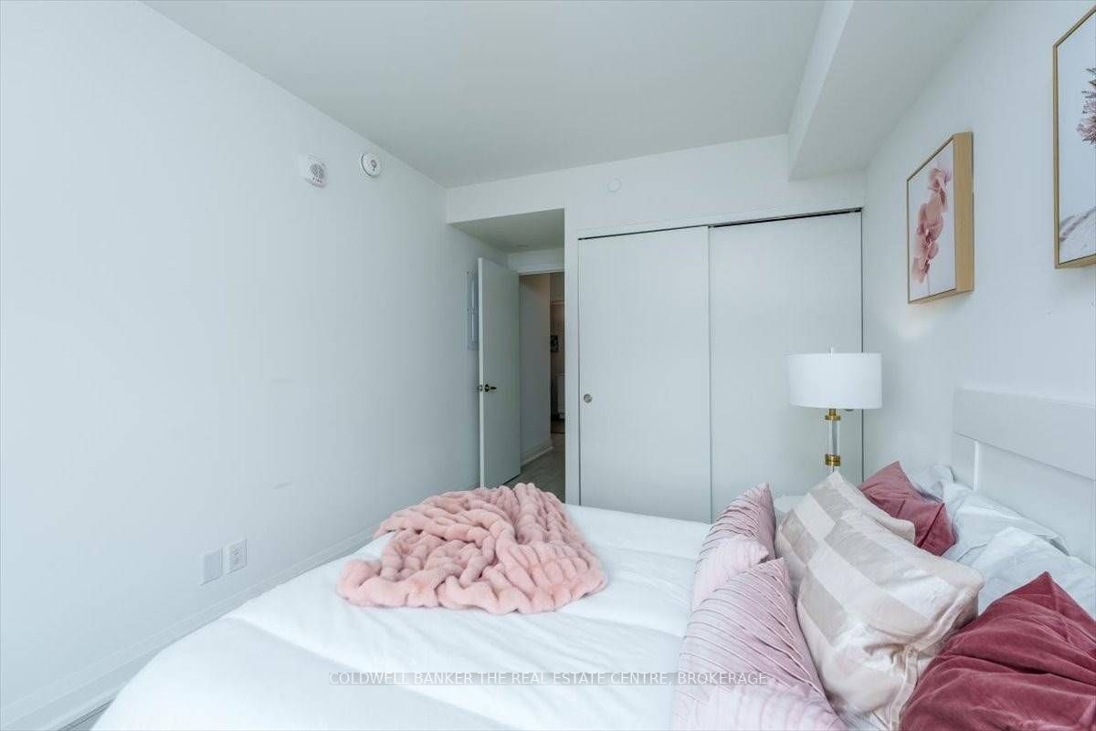 58 Lakeside Terrace, #317