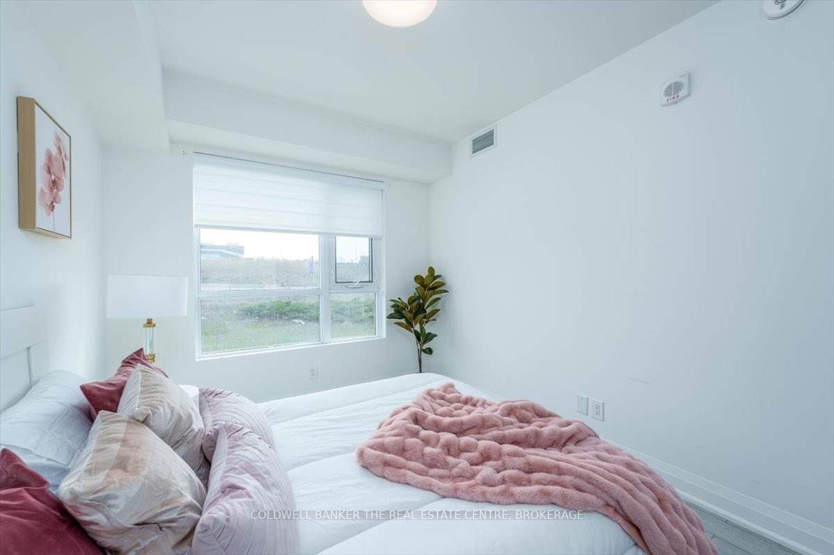58 Lakeside Terrace, #317