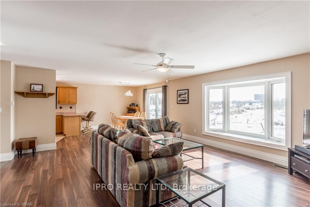 Listing S6031416 - Large Photo # 23