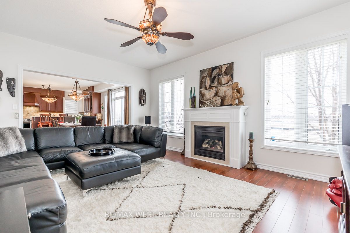 118 Succession Cres