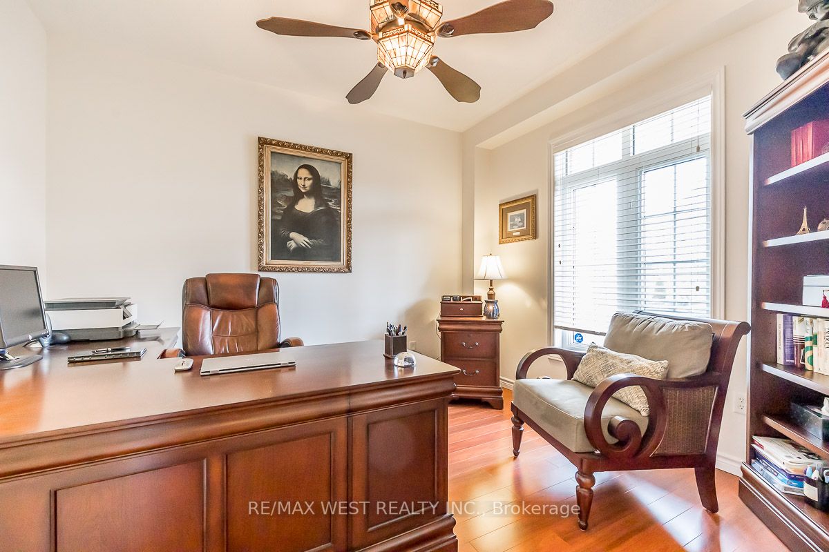 118 Succession Cres