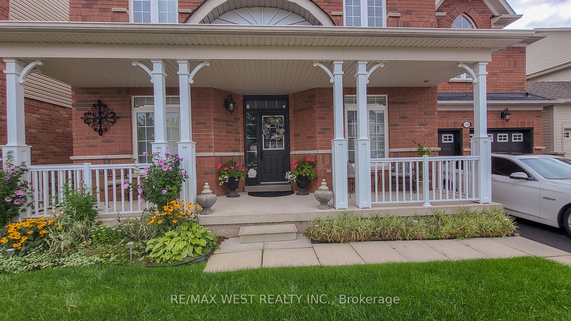 118 Succession Cres