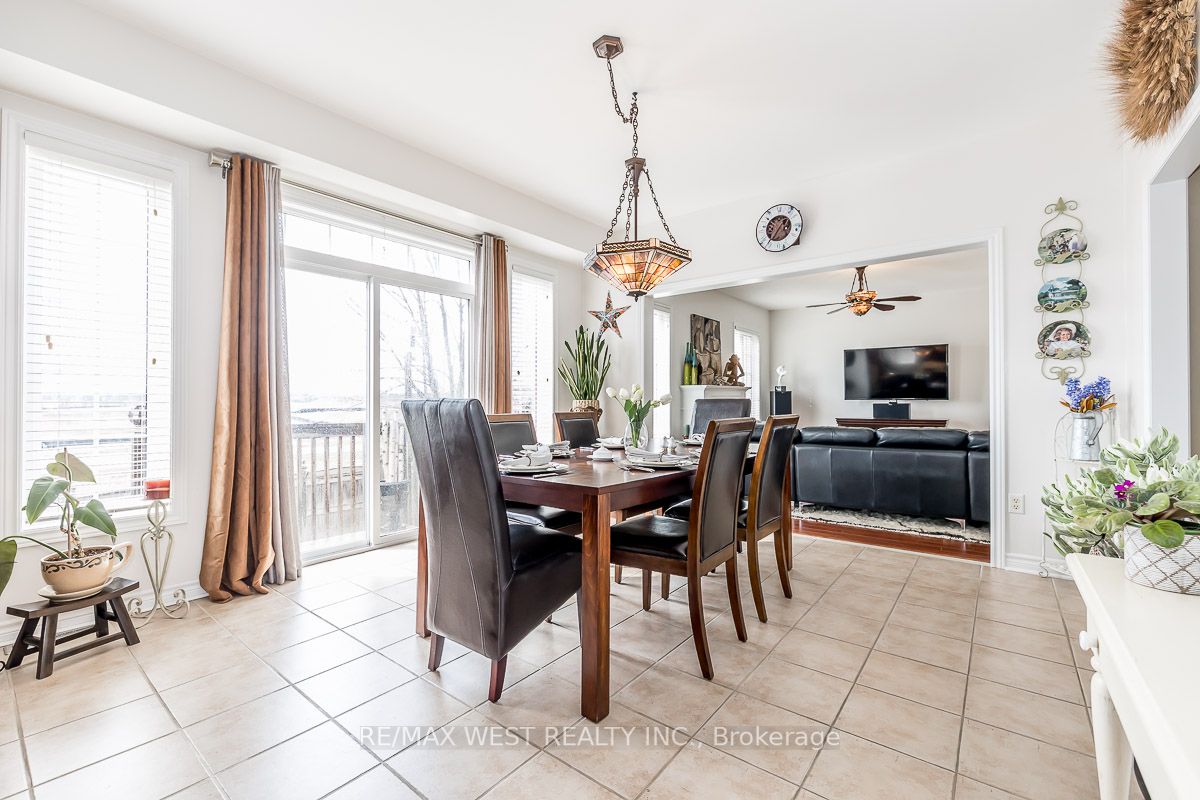 118 Succession Cres