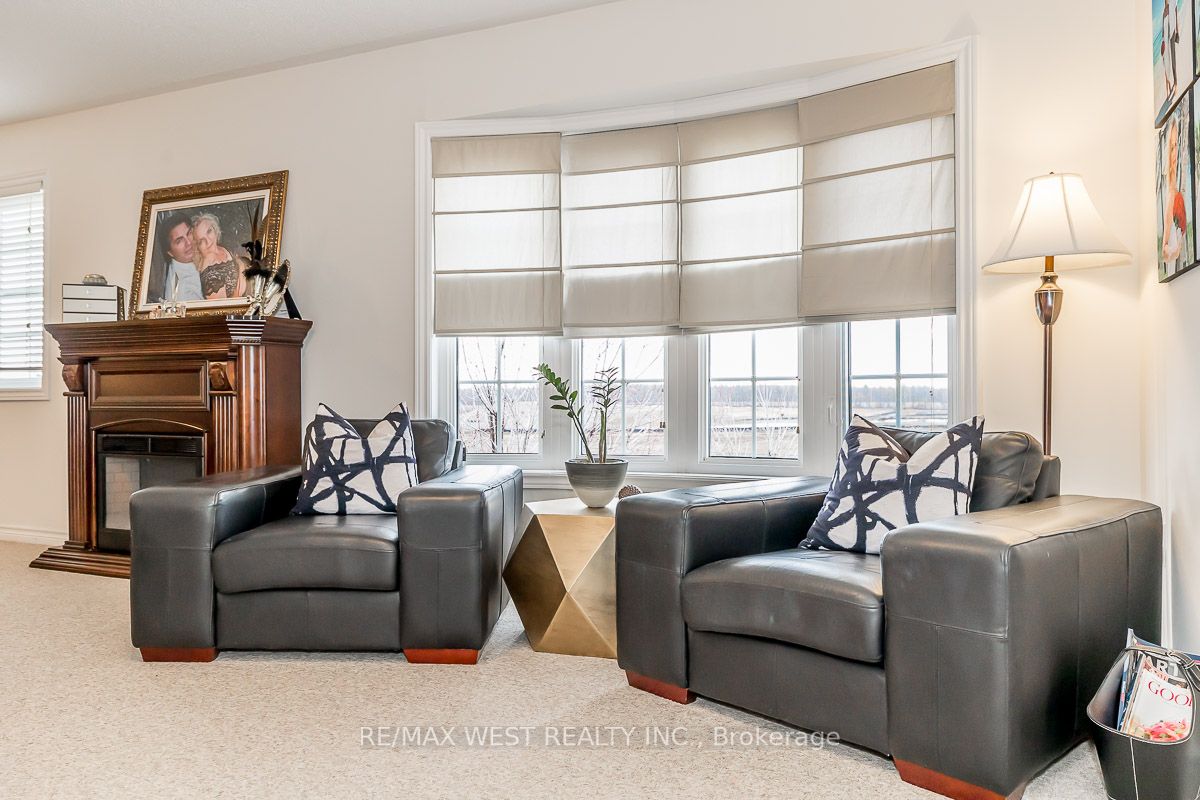 118 Succession Cres
