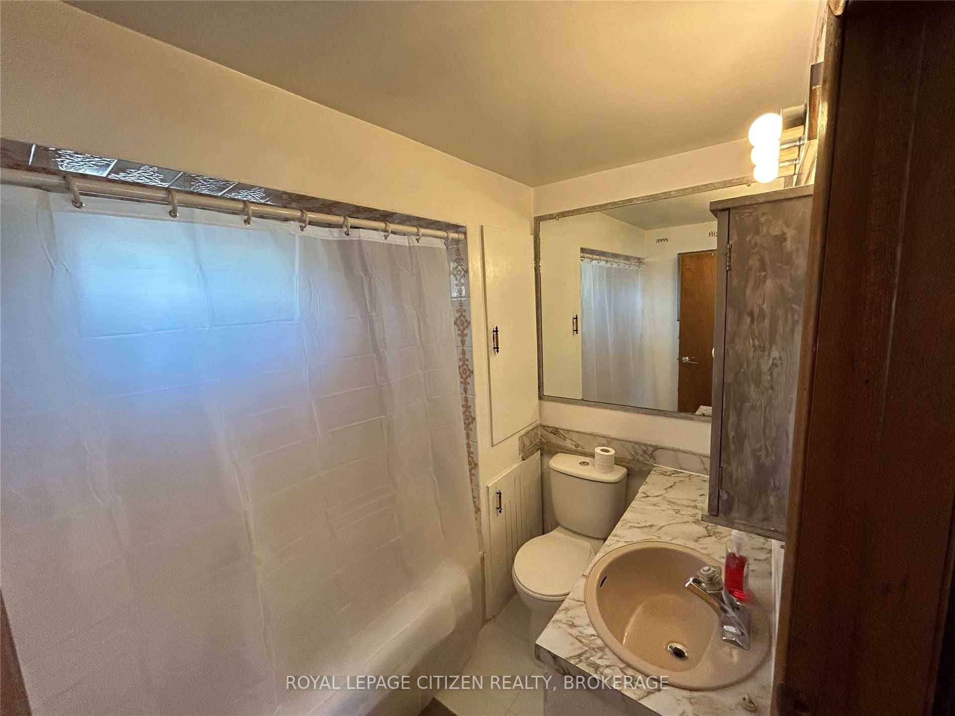 Listing S6031897 - Large Photo # 13