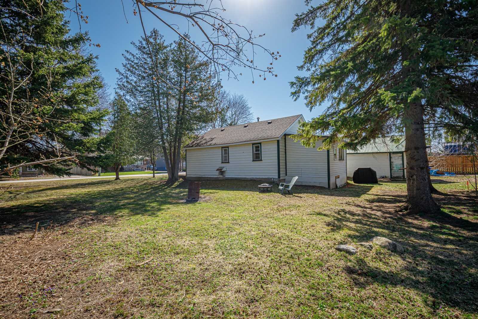 2 Spruce St