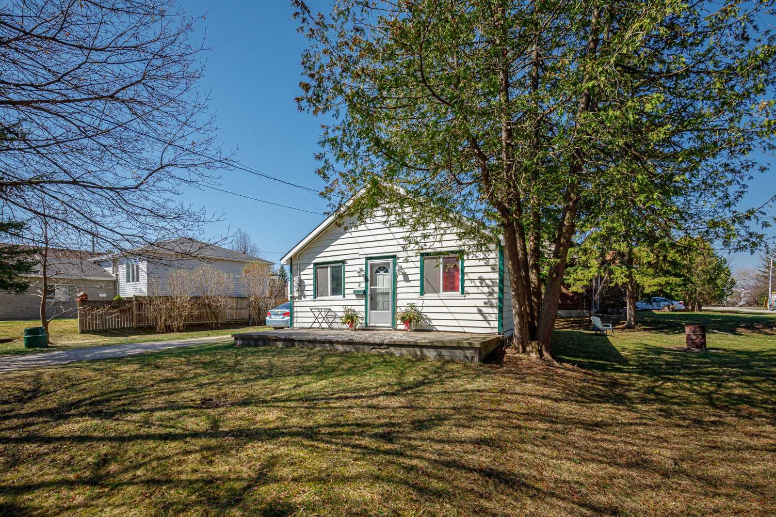 2 Spruce St