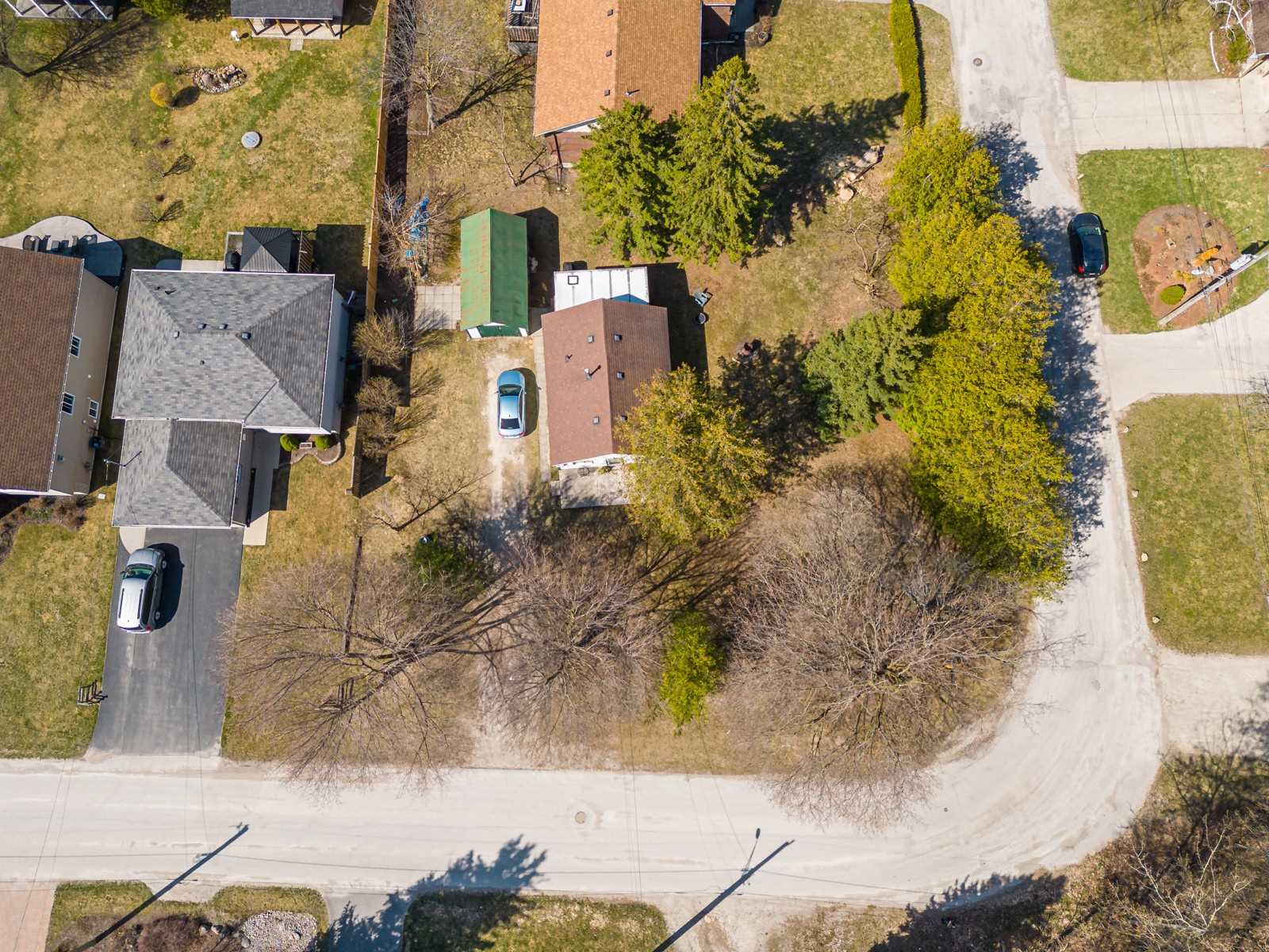 2 Spruce St