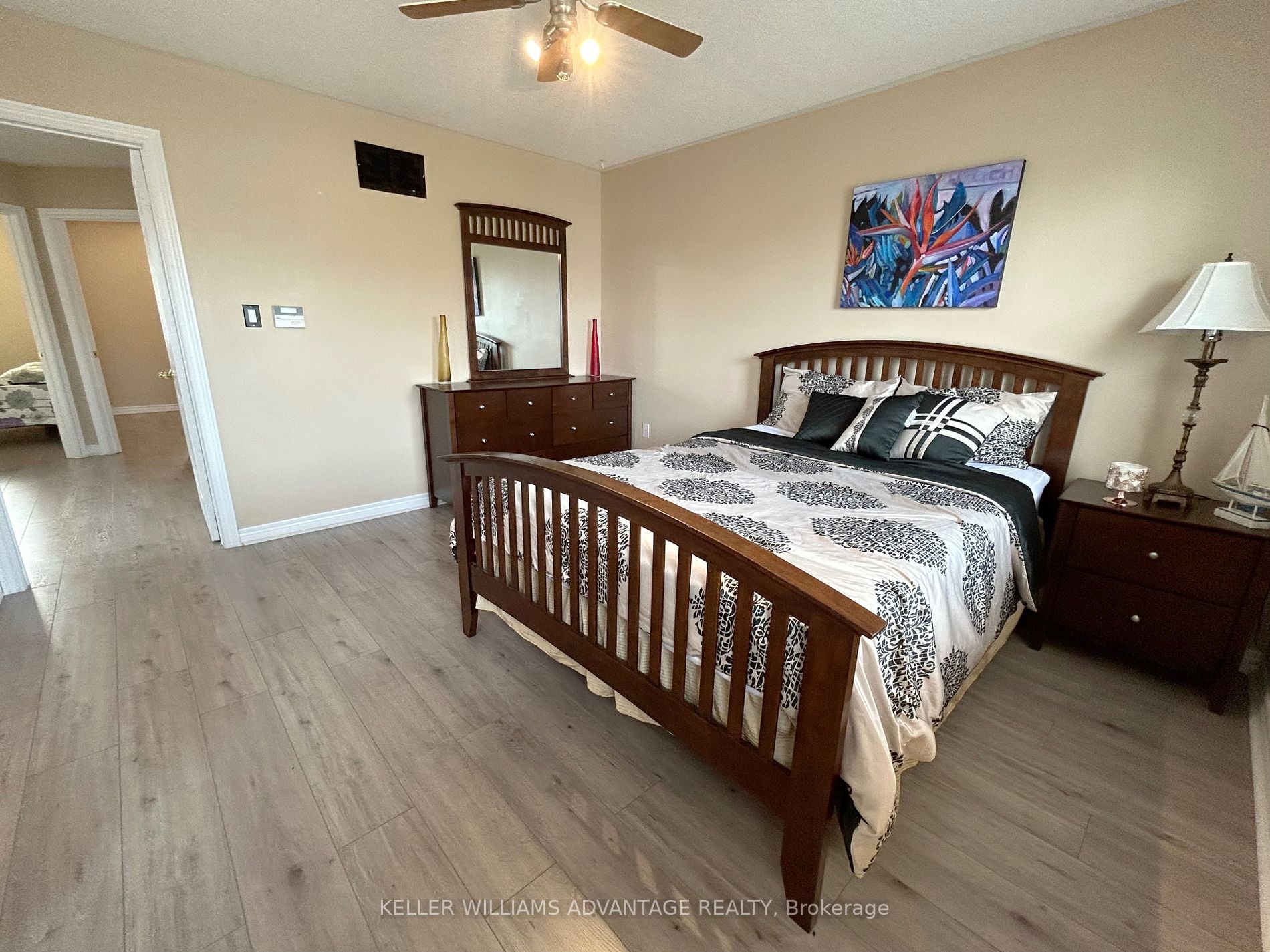 Listing S6033632 - Large Photo # 15