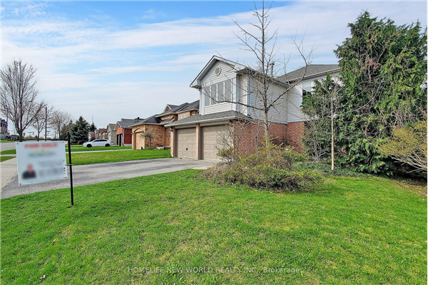 32 Leggott Ave, Barrie