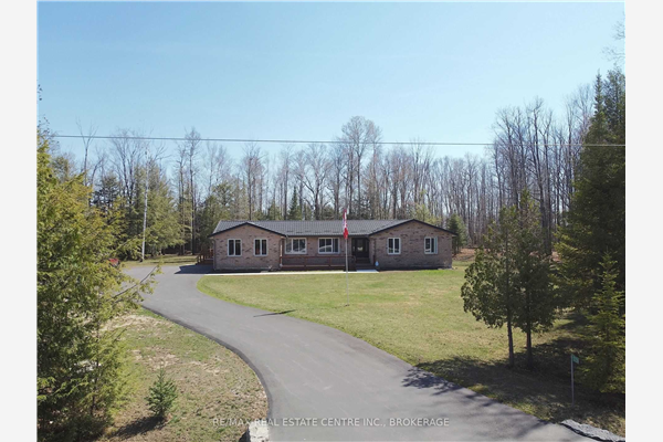 5259 Sunnidale Conc 5 Rd, Clearview