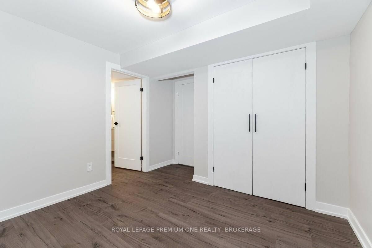 453 Leacock Dr