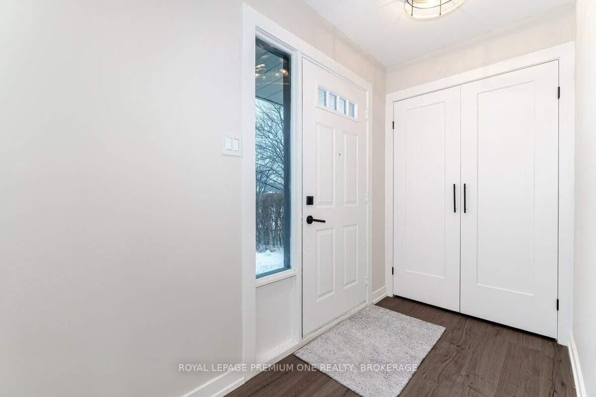 453 Leacock Dr