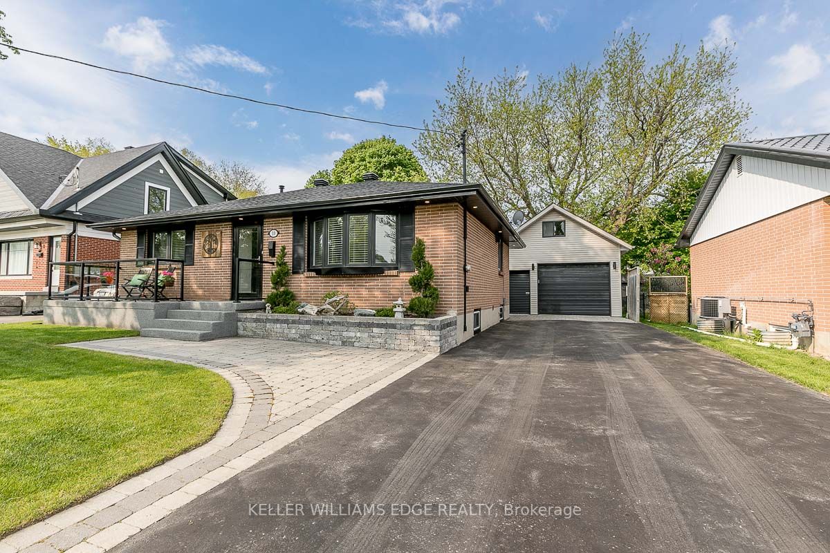 10 Oak St