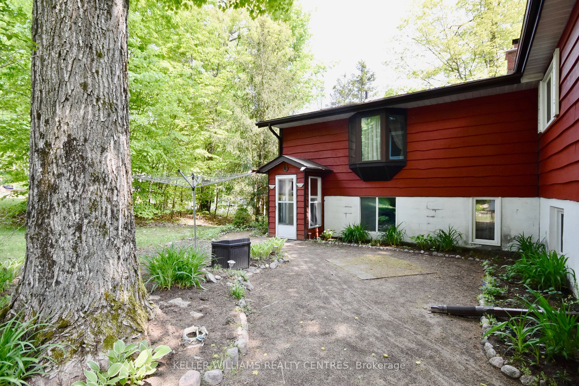 Listing S6043336 - Large Photo # 35