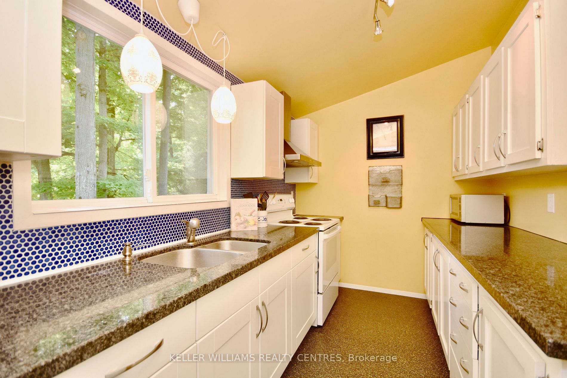Listing S6043336 - Large Photo # 17
