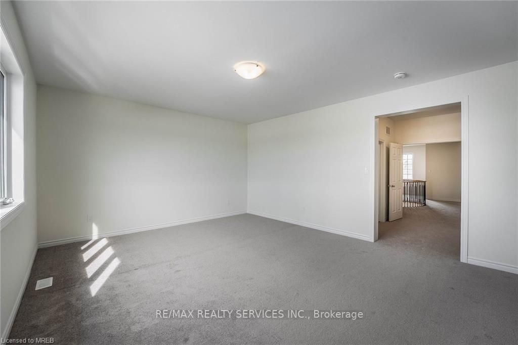 Listing S6044140 - Large Photo # 16