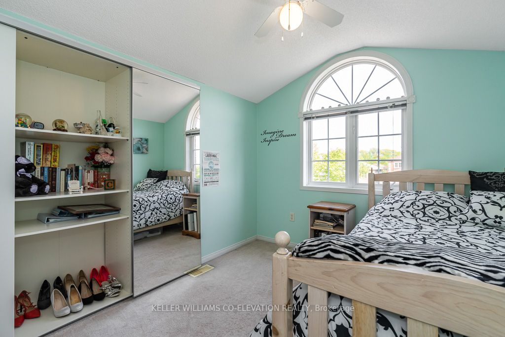 Listing S6045324 - Large Photo # 15