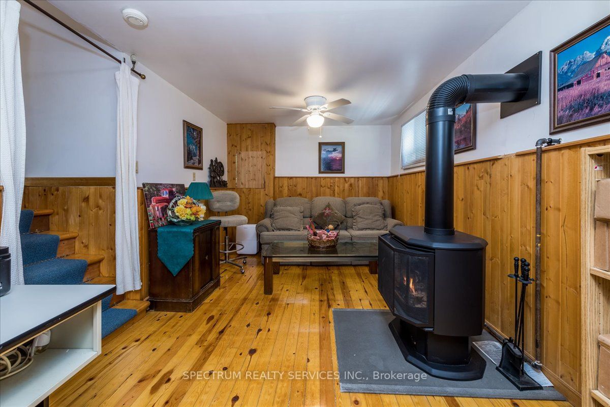 Listing S6046484 - Large Photo # 17
