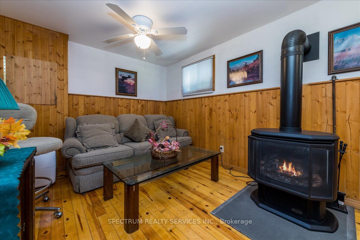 Listing S6046484 - Large Photo # 18