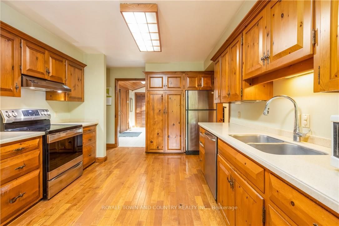 Listing S6046504 - Large Photo # 12